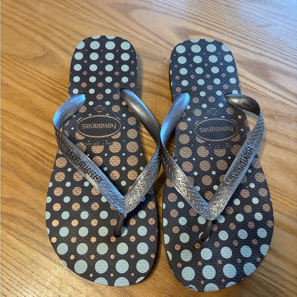 Havaianas women’s Polka Dot Flip Flops size 11